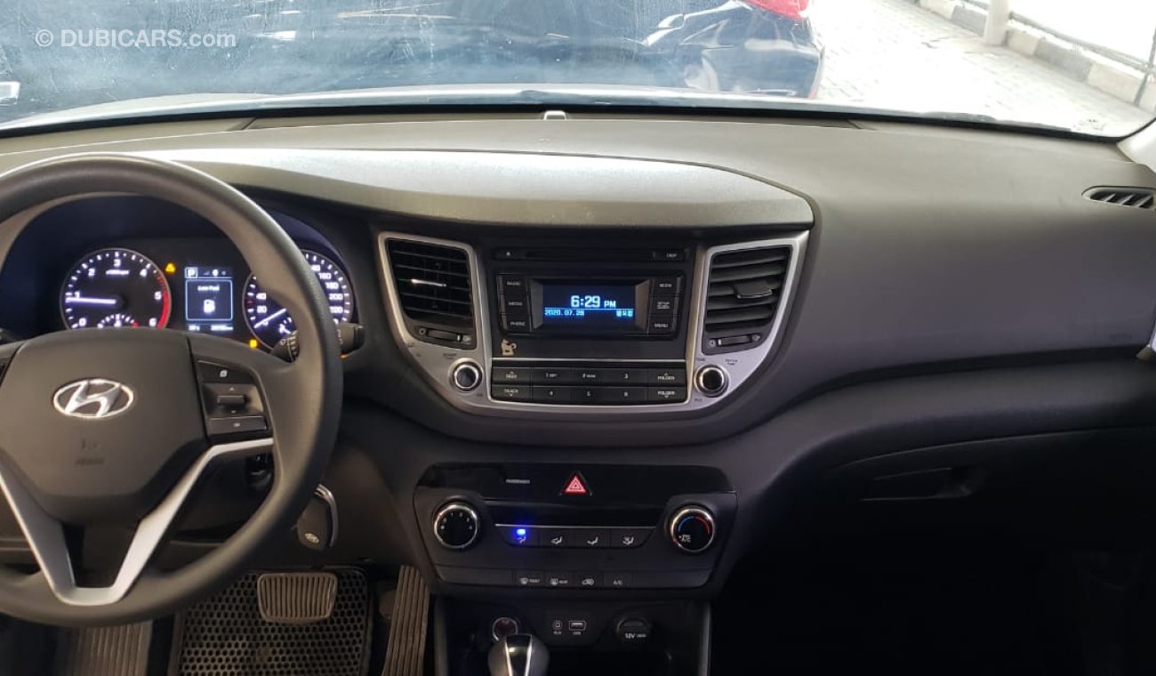 Hyundai Tucson 2.0L, DIESEL, ALLOY RIMS 18'', BACK SENSOR, KOREA PRODUCTION, NON-ACCIDENT