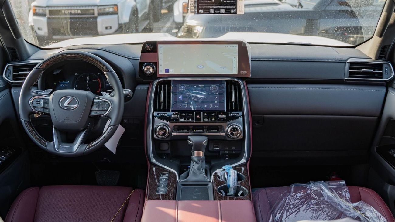 Lexus LX 600 2026 Lexus LX600 Signature 3.5L AT Petrol (White)