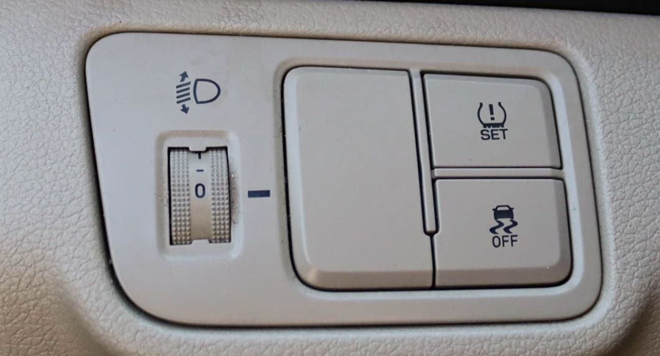 هيونداي أكسنت Base 1.6L (138 HP) hyundai accent  2021 GCC 1.6 L accident-free  in excellent condition 747 P.M