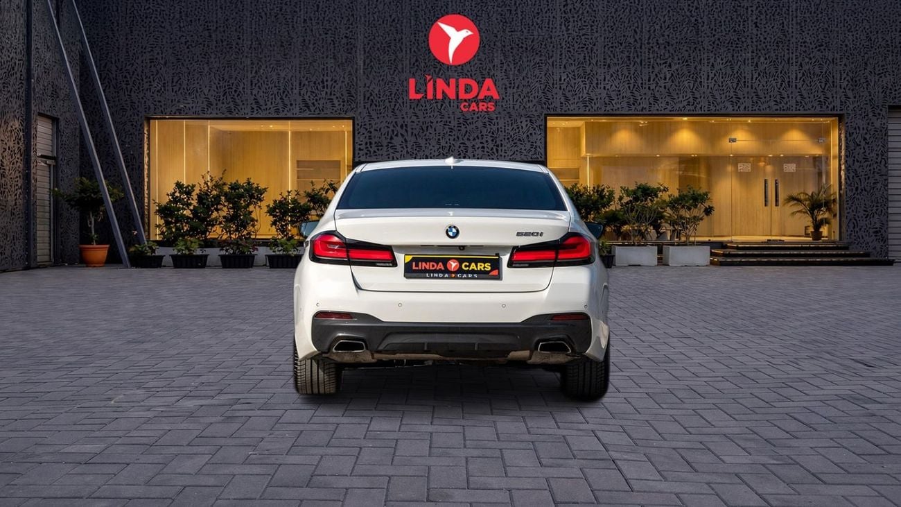 بي أم دبليو 520i M Sport Comfort 2.0L