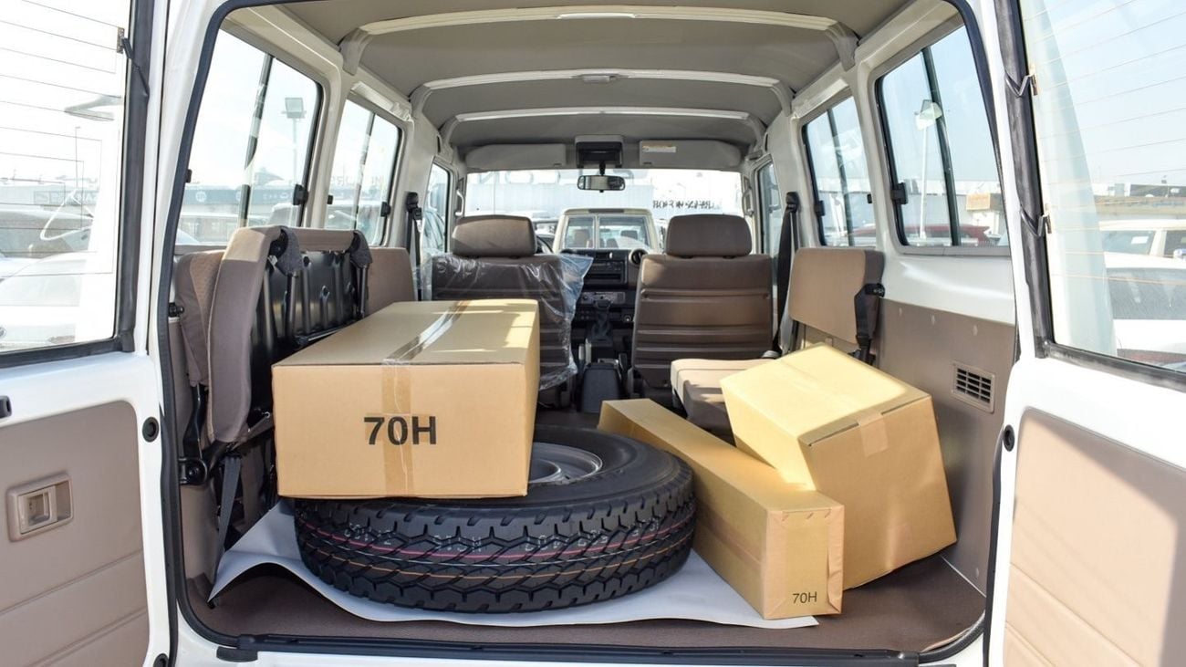 Toyota Land Cruiser 70 LC78  4.0L Double Tank Auto Transmission