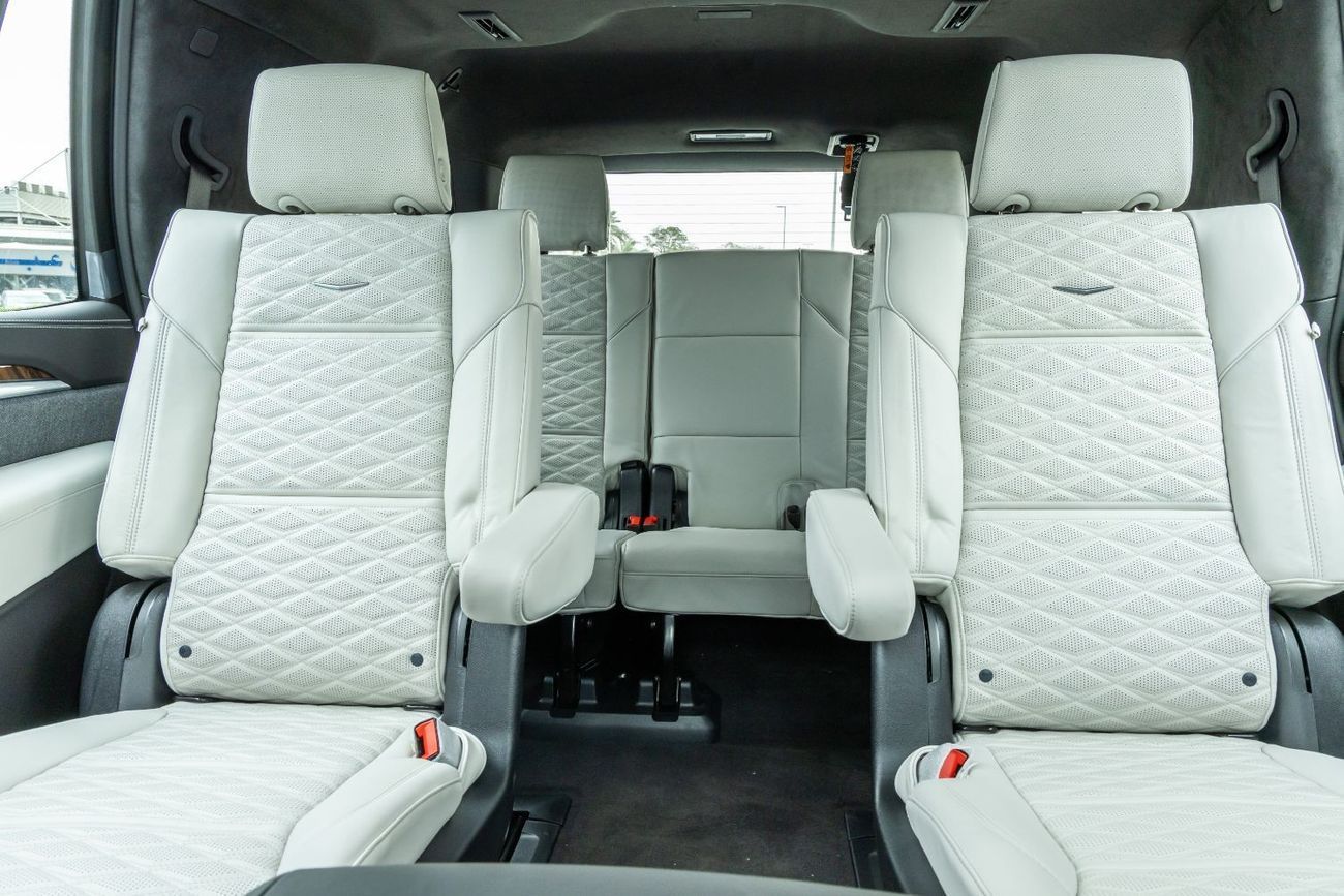 كاديلاك إسكالاد Sport Platinum 6.2L AWD Cadillac Escalade Sport Platinum - 2025 Brand New (Export)