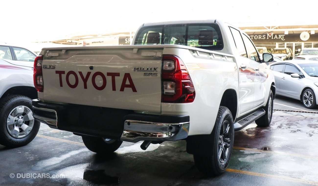 Toyota Hilux تويوتا هايلوكس ديزل 2.8 / TOYOTA HILUX 2.8L DSL WITH RADAR 2021 - 0 KM