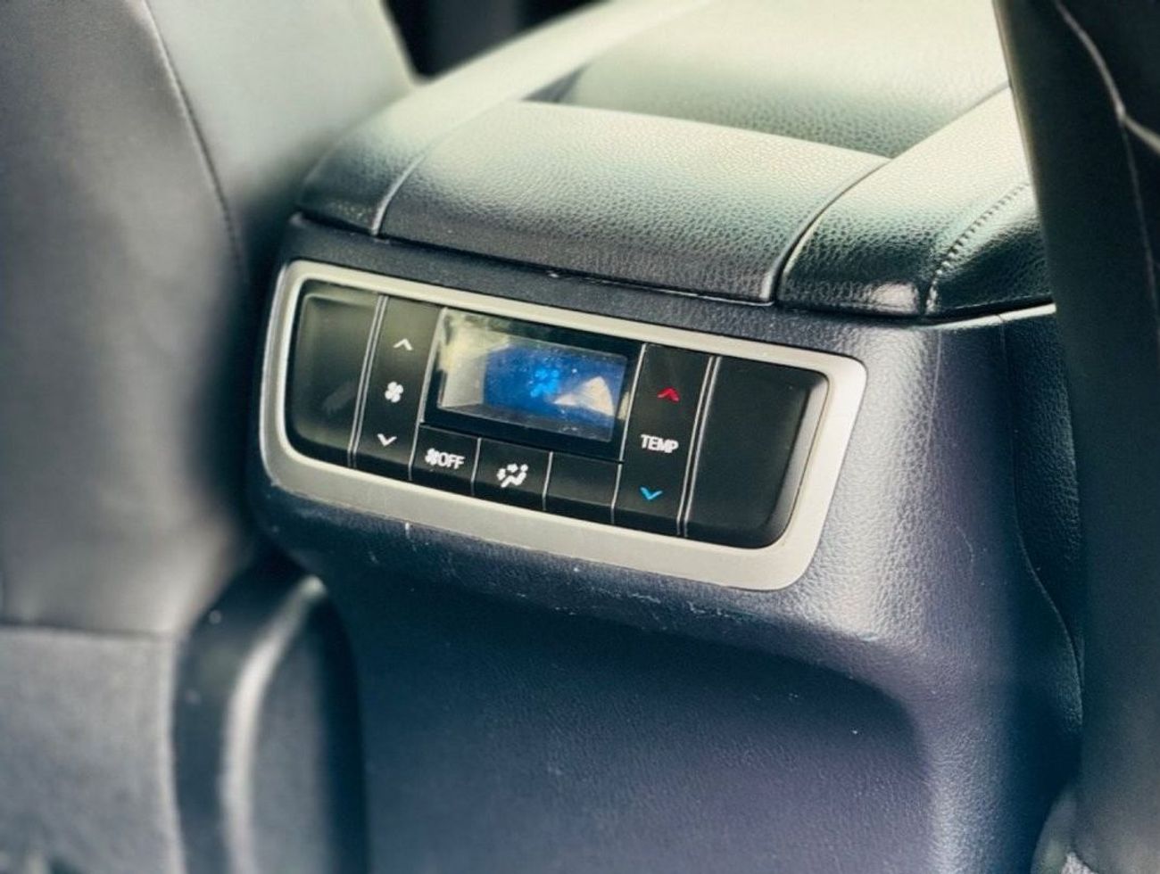 تويوتا كلوجير Toyota Kluger RHD