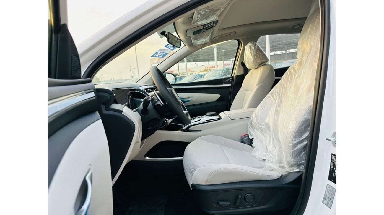 Hyundai Tucson Hyundai Tucson 1.6-TURBO WITH PANORAMIC ROOF, FOR EXPORT COLOR WHITE MODEL 2024 AUTOMATIC TRANSMISSI