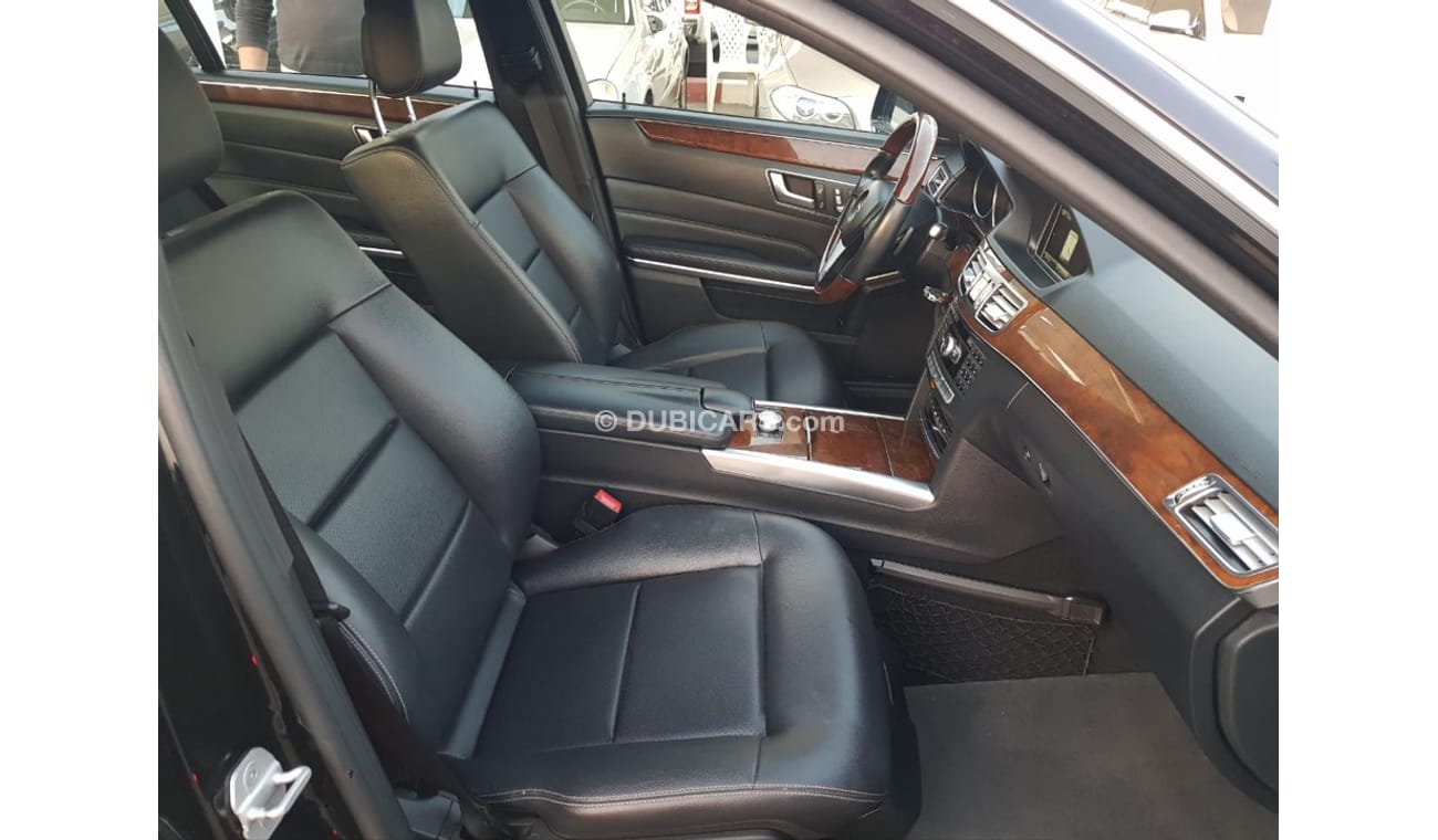 مرسيدس بنز E 350 مرسيدس E350 موديل 2014 السياره فل اوبشن فتحه كراسي جلد كاميرا خلفيه  حاله ممتازه من الداخل والخارج