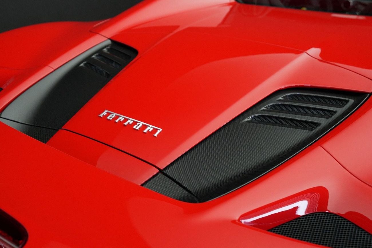 فيراري ف ٨ سبيدر STD 3.9T V8
