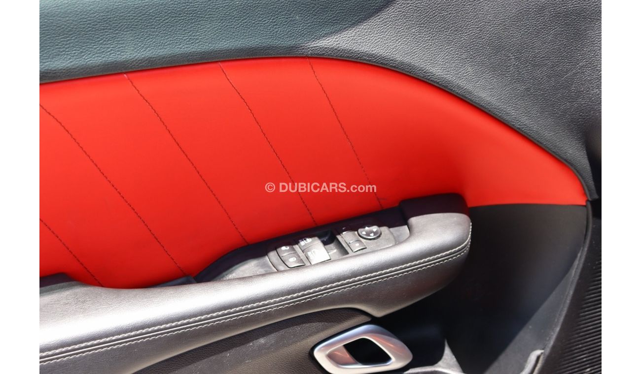 Dodge Challenger SXT Plus Dodge Challenge SXT /2020/USA/ V6