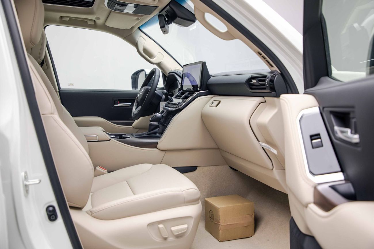 Toyota Land Cruiser LC300 GXR 3.5L - White Pearl Inside Beige | Export Only