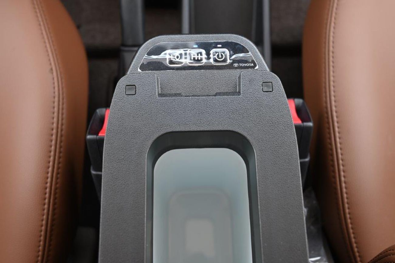 Toyota Land Cruiser 70 LC71 HARDTOP V6 4.0L PETROL AT