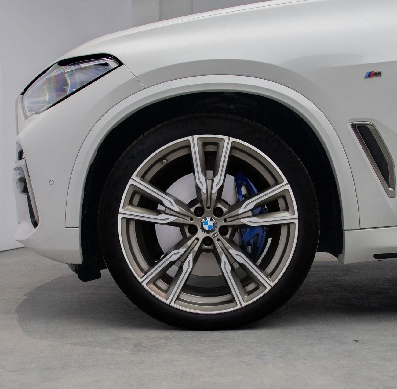 BMW X5 M50i M-Sport