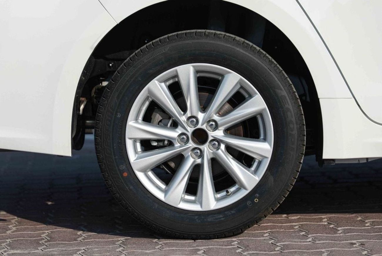 Toyota Corolla 2024 TOYOTA COROLLA LOW HYBRID 1.8 - SUPER WHITE inside FROMAGE | Export Only