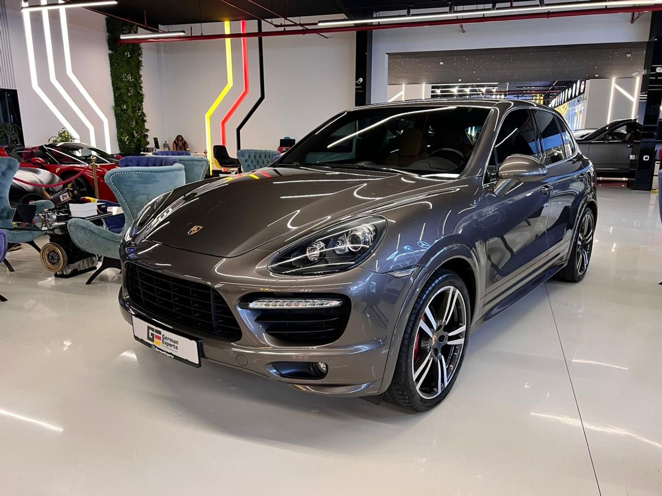 Porsche Cayenne GTS 4.8L 2013 Porsche Cayenne GTS – Premium Performance SUV  - Perfect Condition