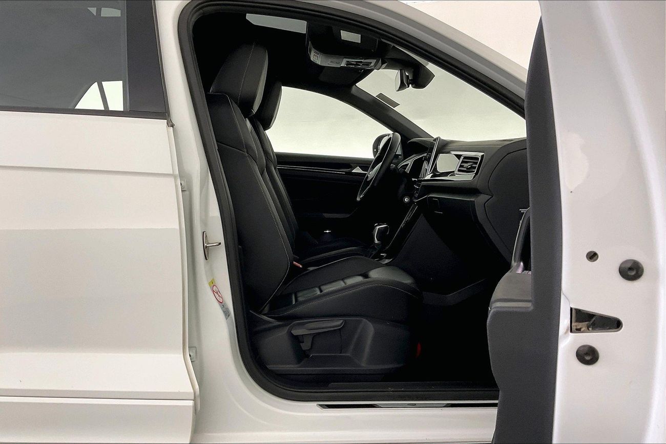 Volkswagen T ROC R-Line | Guaranteed Warranty | 0 Down Payment