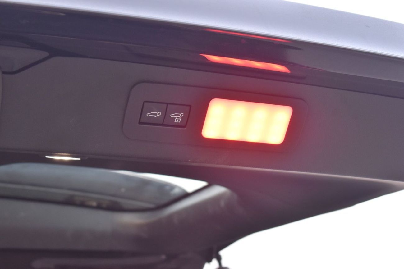 Toyota Land Cruiser GR-S 3.3L