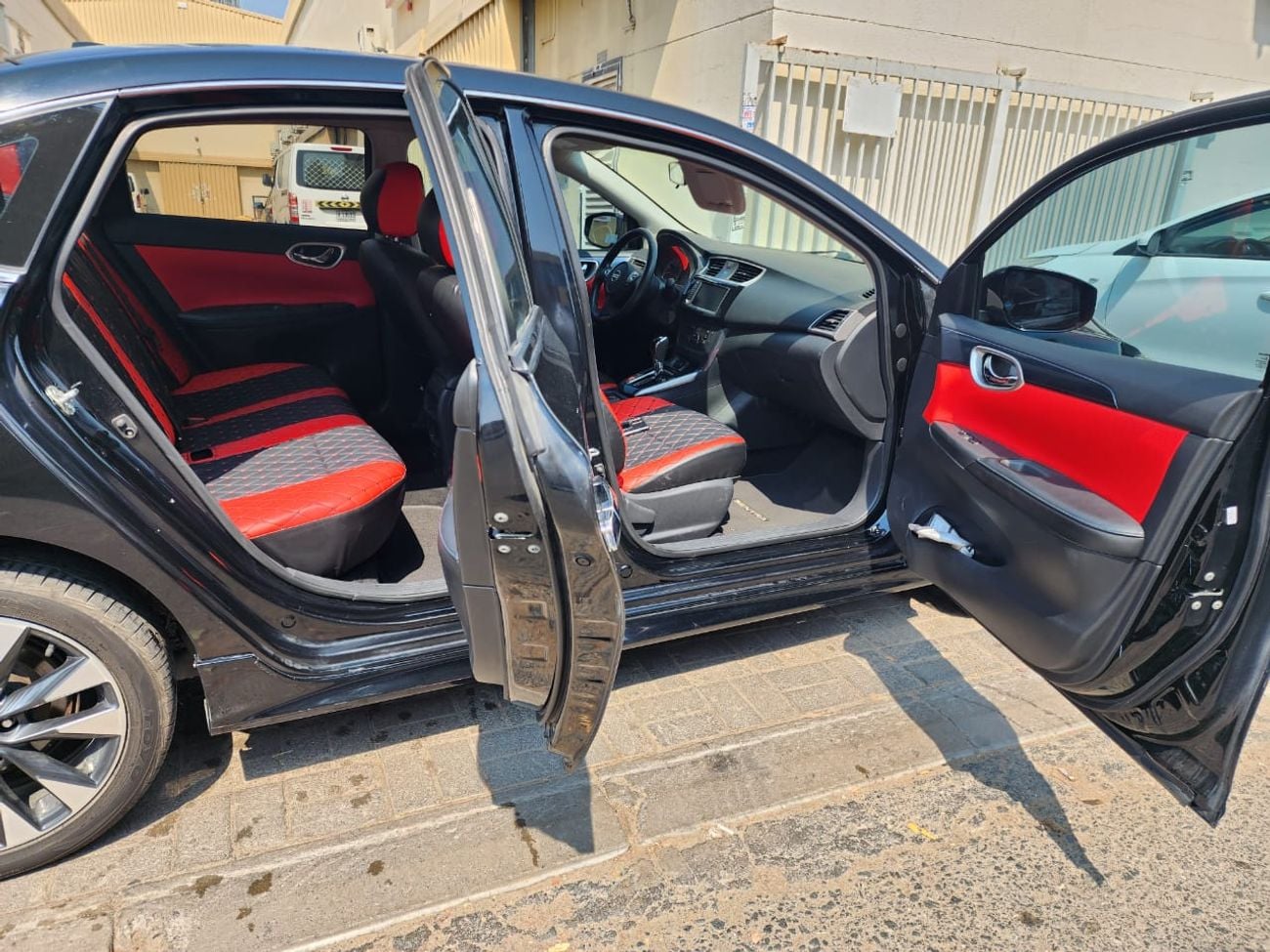 نيسان سنترا SR