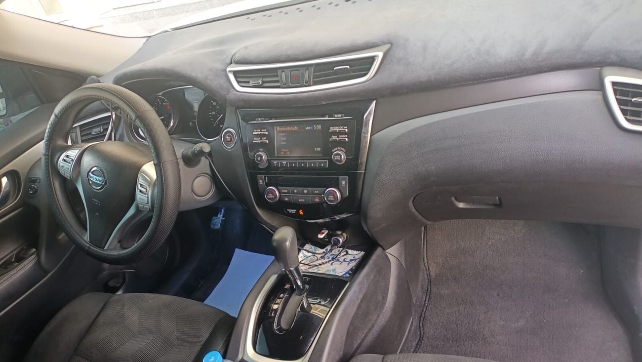 نيسان روج SV AWD