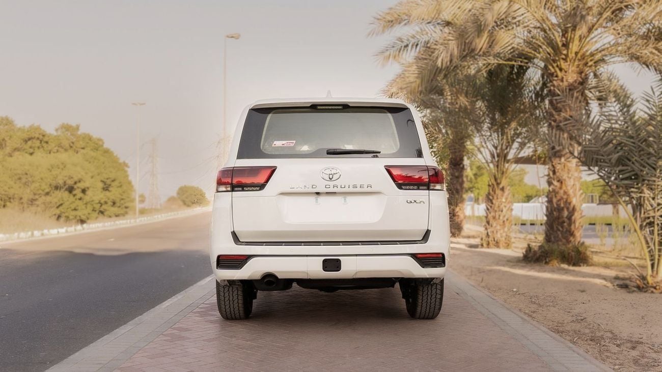 تويوتا لاند كروزر 2025 Toyota Land Cruiser GXR 3.5L AT Petrol (Basic)
