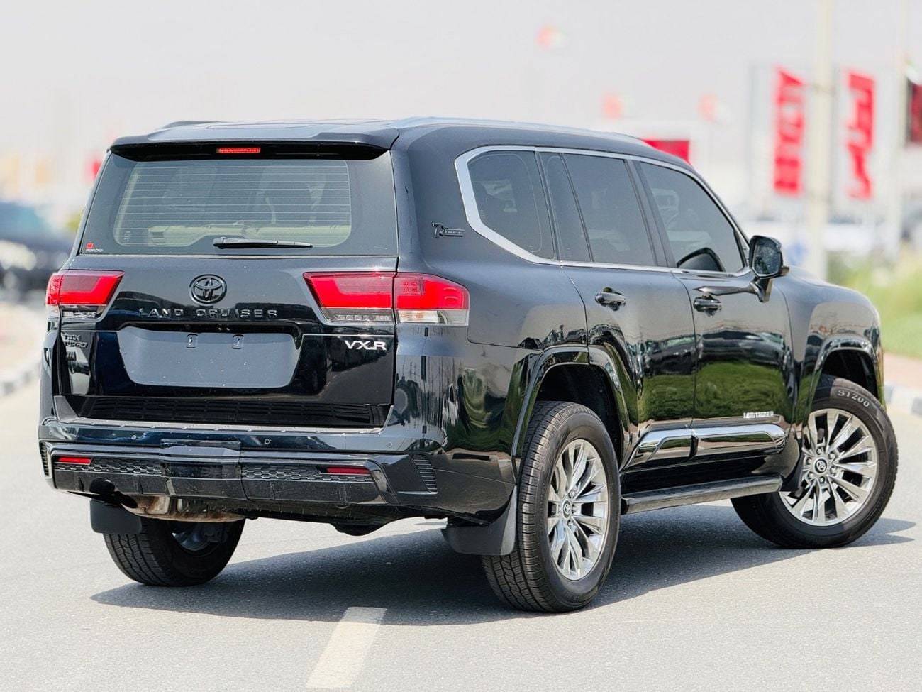 Toyota Land Cruiser Full option