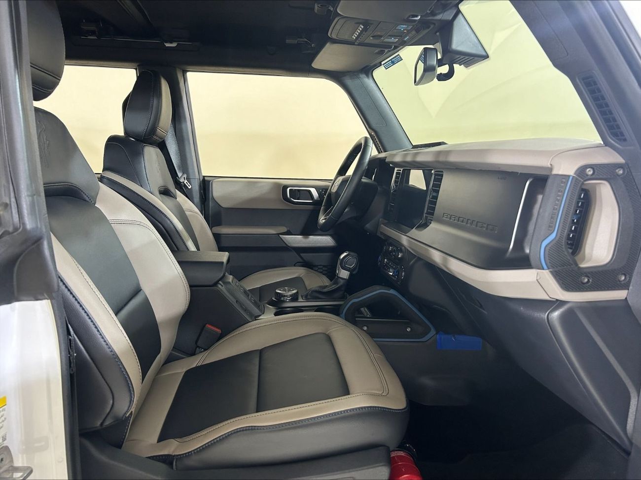 فورد برونكو Wildtrak 2.7L (4 Seater)