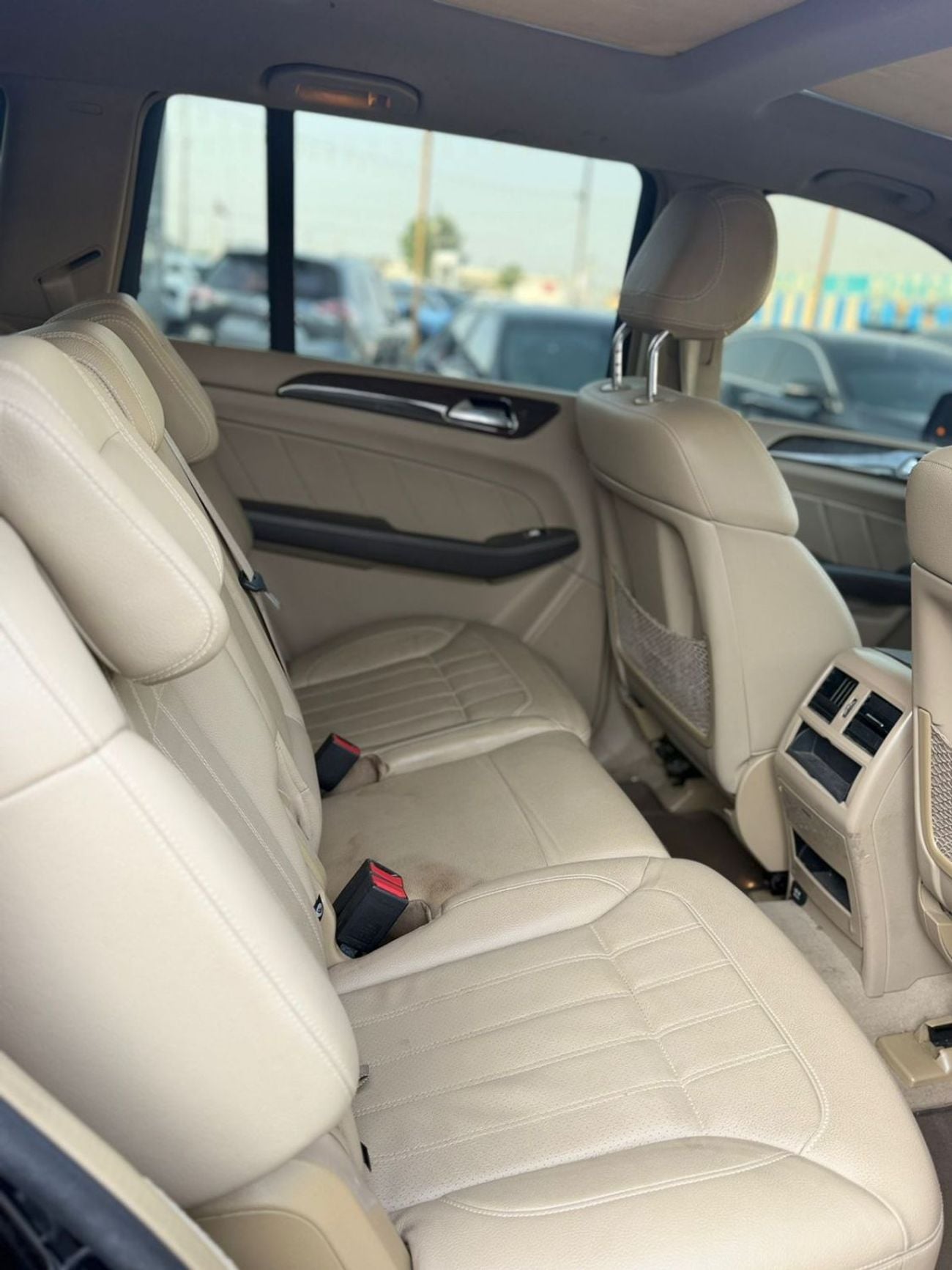 Mercedes Benz GL450 STD (NON GCC)