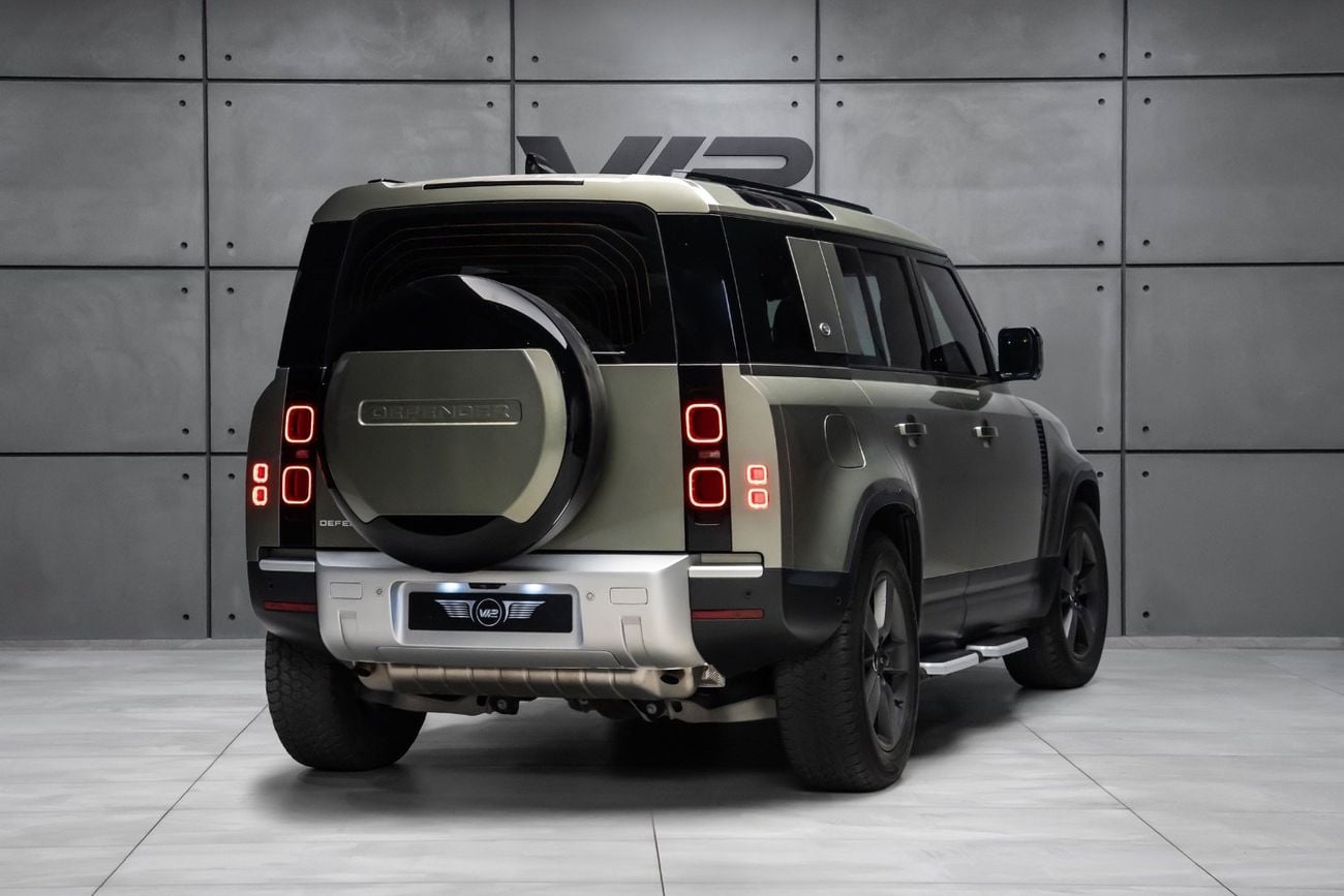 Land Rover Defender P300 110 SE 2.0L (5 Seater)