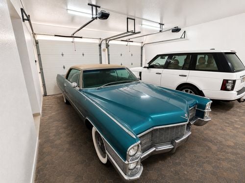 Cadillac Coupe Deville 