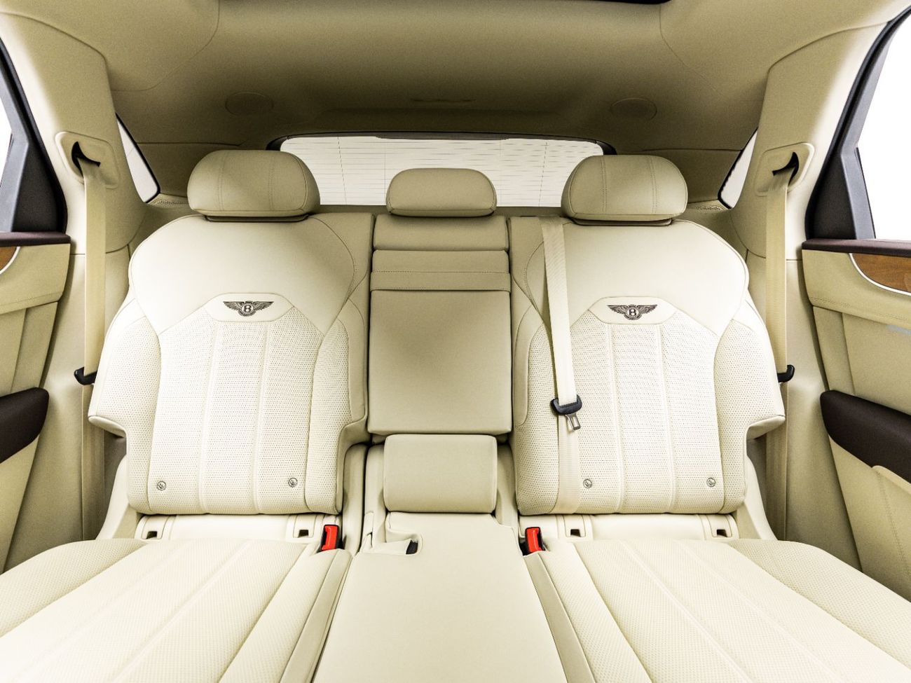 بنتلي بينتايجا 2022 Bentley Bentayga, 4.0TC V8, 4WD, 542bhp, 8 Speed Auto