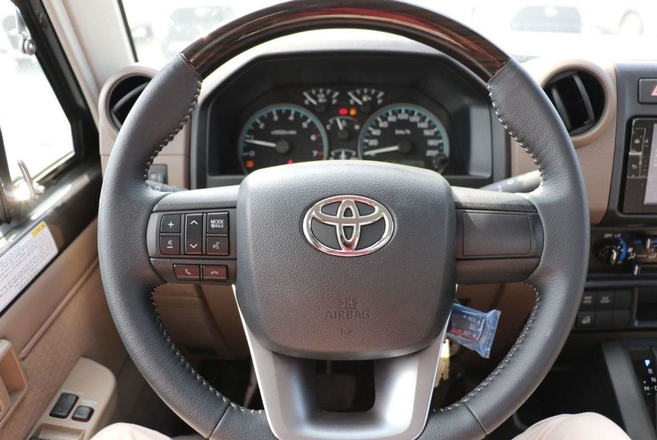 Toyota Land Cruiser Pick Up 2024 Land Cruiser LC79 4.0L Single cabin Auto Gear Full option