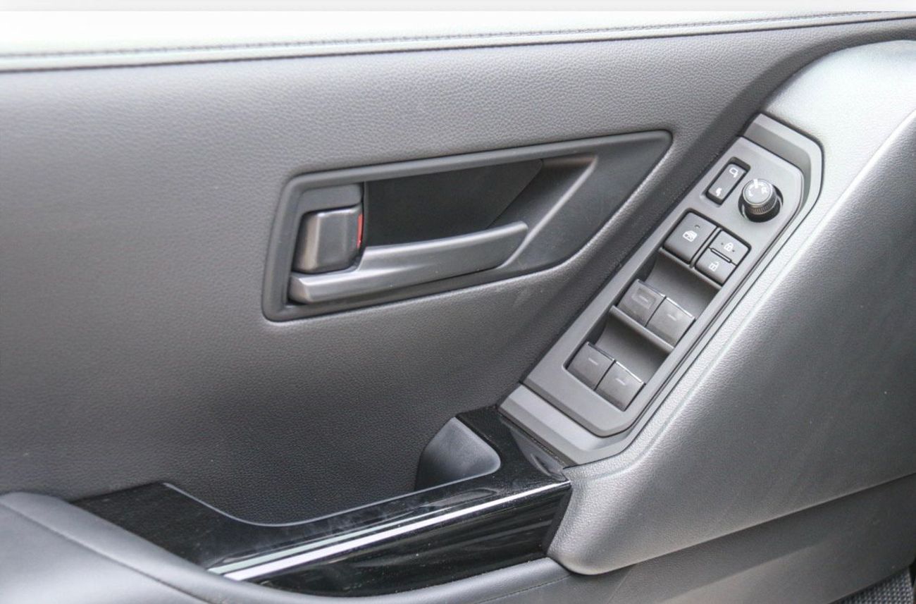 Toyota Land Cruiser GXR 4.0L