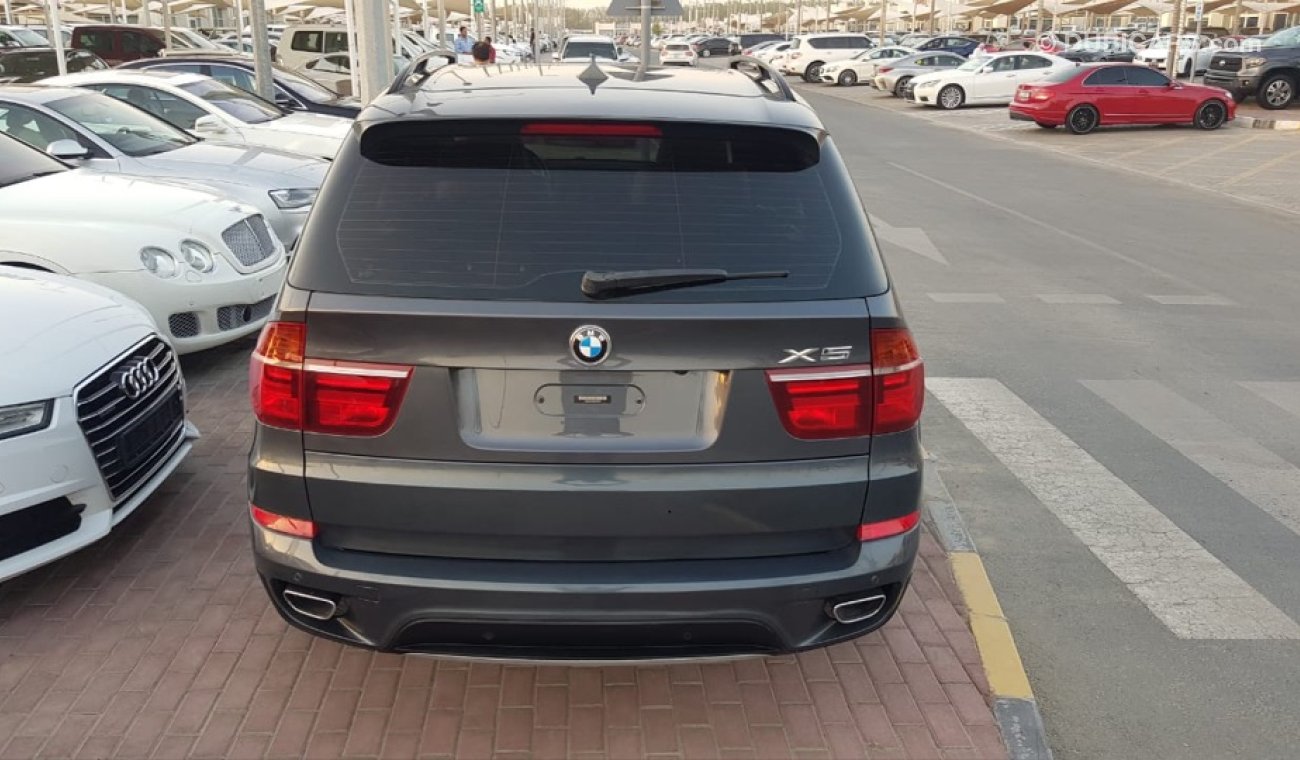 BMW X5 X5 model 2013 GCC car prefect condition full service full option low mileage