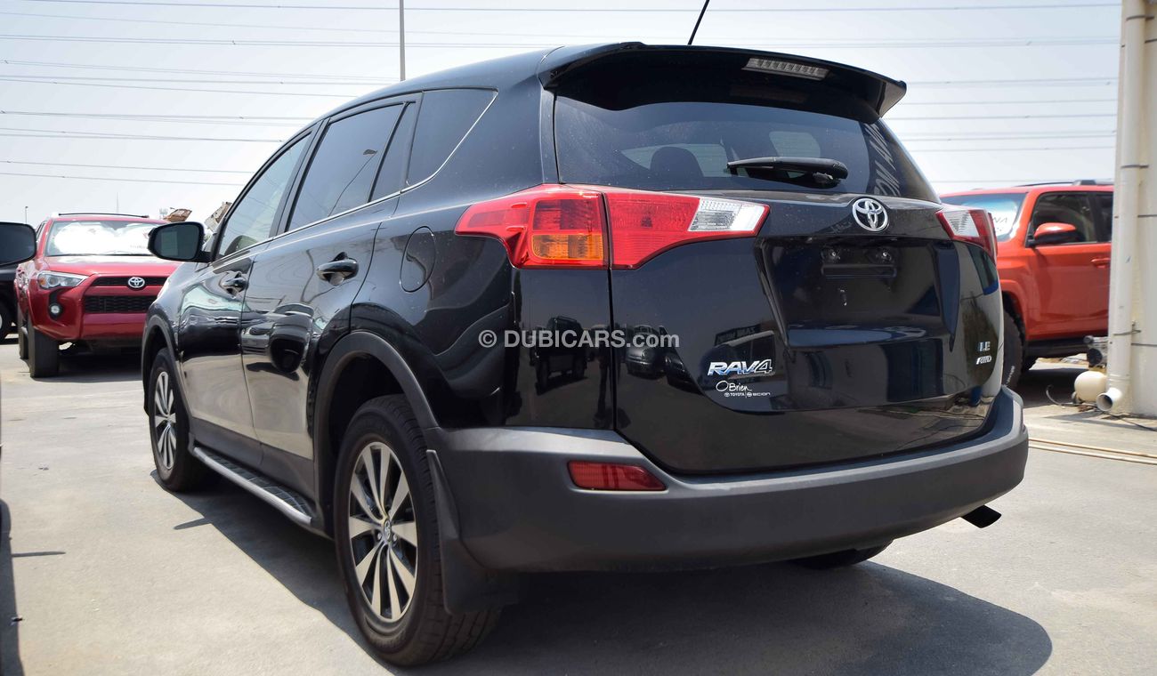 تويوتا راف ٤ LE AWD