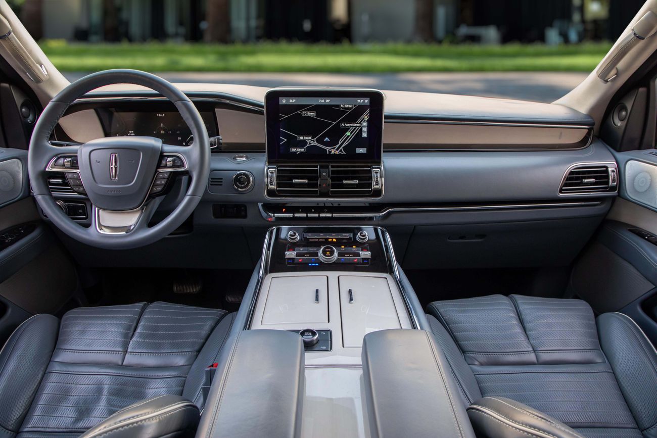 Lincoln Navigator Navigator Presidential | 2,840 P.M | 0% Downpayment | NAVIGATOR PRESIDENTIAL | WARRANTY!