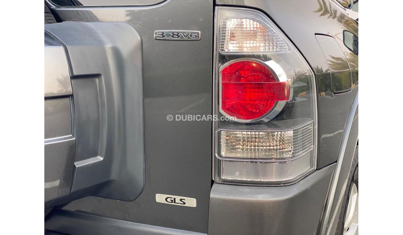 Mitsubishi Pajero Mitsubishi Pajero GLS 2011 V6 3.8L Full Option - Perfect Condition