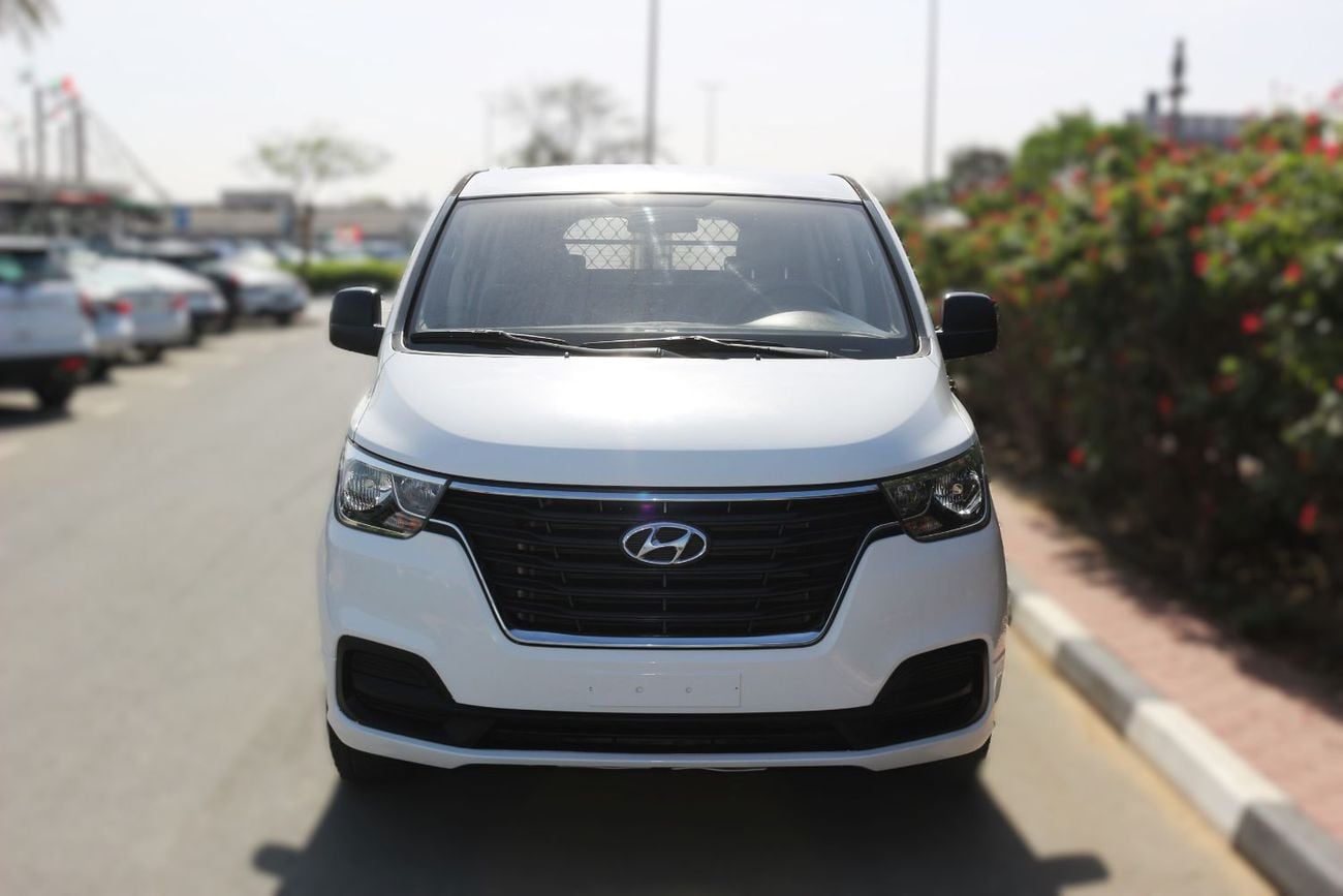 Hyundai H-1 Hyundai H1 Panel Van 5 SEATS 2020 - GCC Specs - Perfect for Business