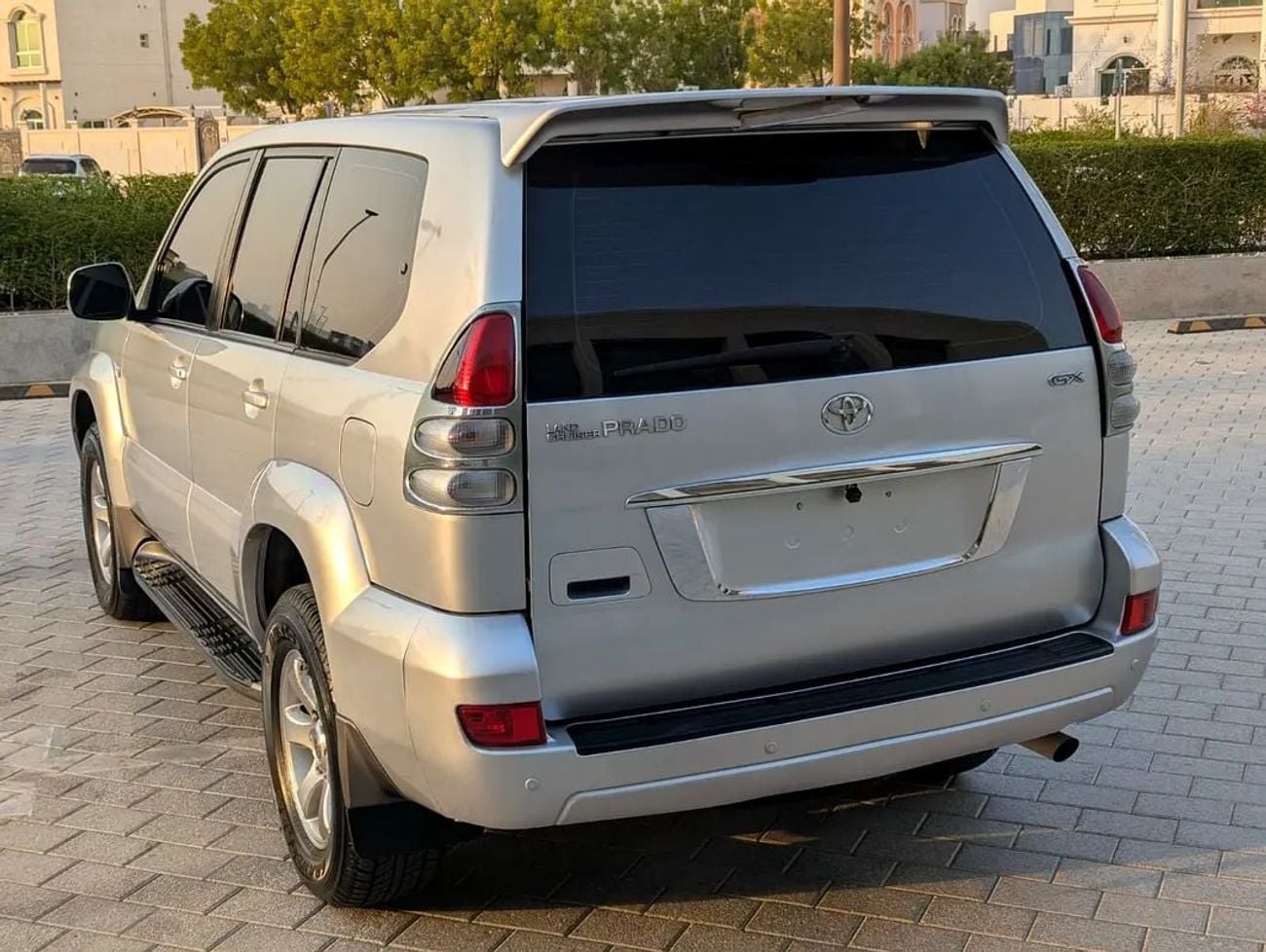 Toyota Prado GX GCC Specs V4 2.7L Interior and Exterior Excellent Condition