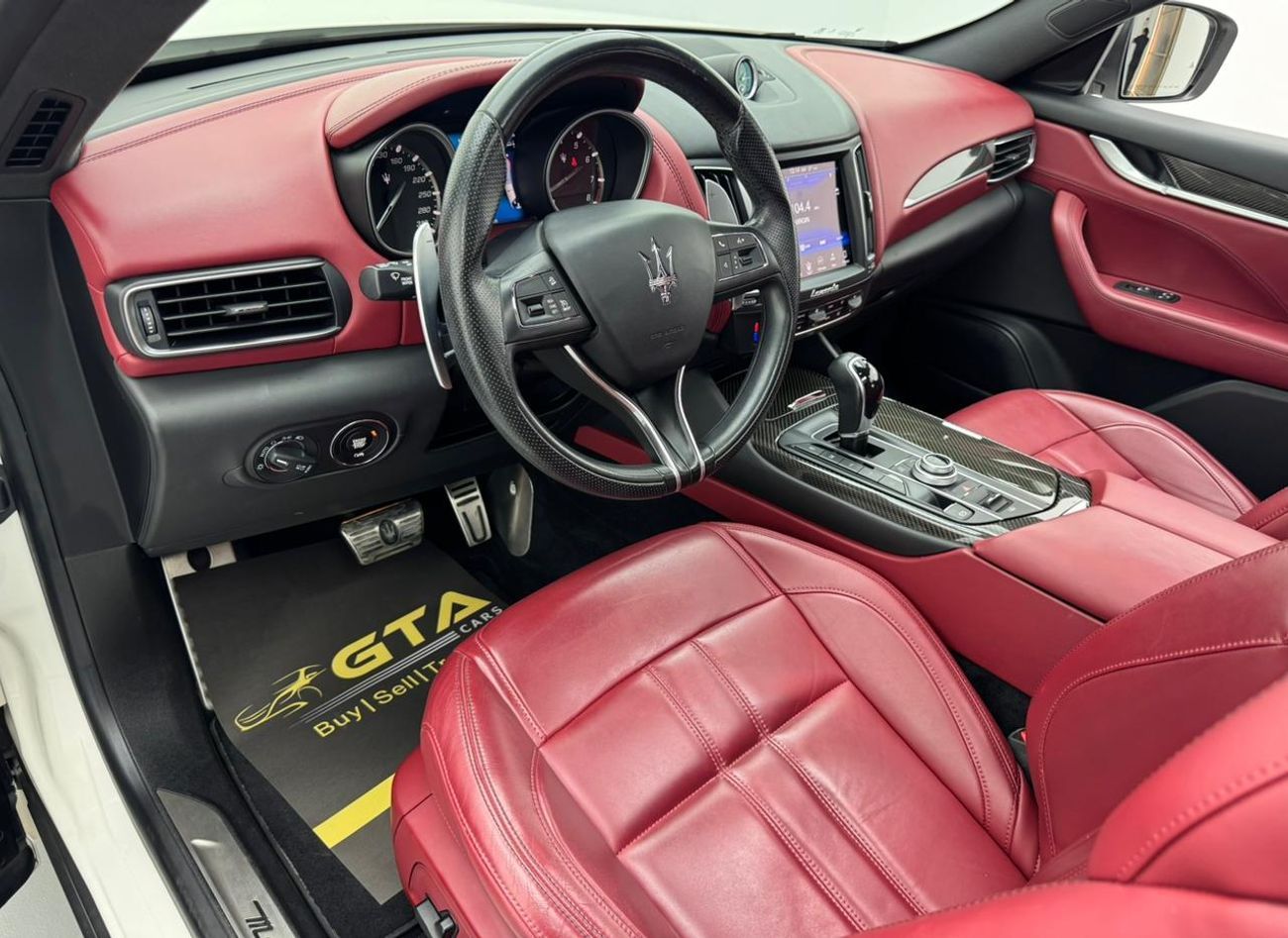 Maserati Levante S 3.0L (424 HP) 2017 Maserati  Levante S, Service History, Excellent Condition, Low Km, GCC