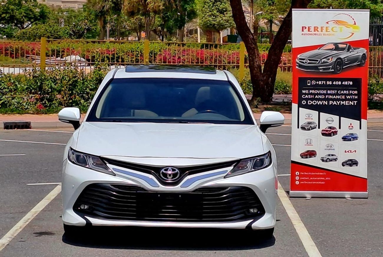 Toyota Camry GLE 2.5L (204 HP) 2019 2.5L FULL OPTION (999/-MONTHLY)