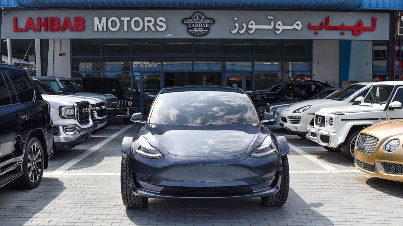 تسلا موديل 3 Performance