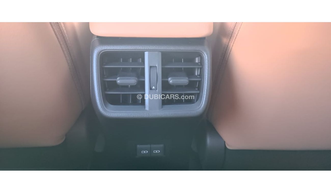 Lexus UX250h Lexus UX250h 2.0L AT HEV,  STEERING HEATER ,  2023MY