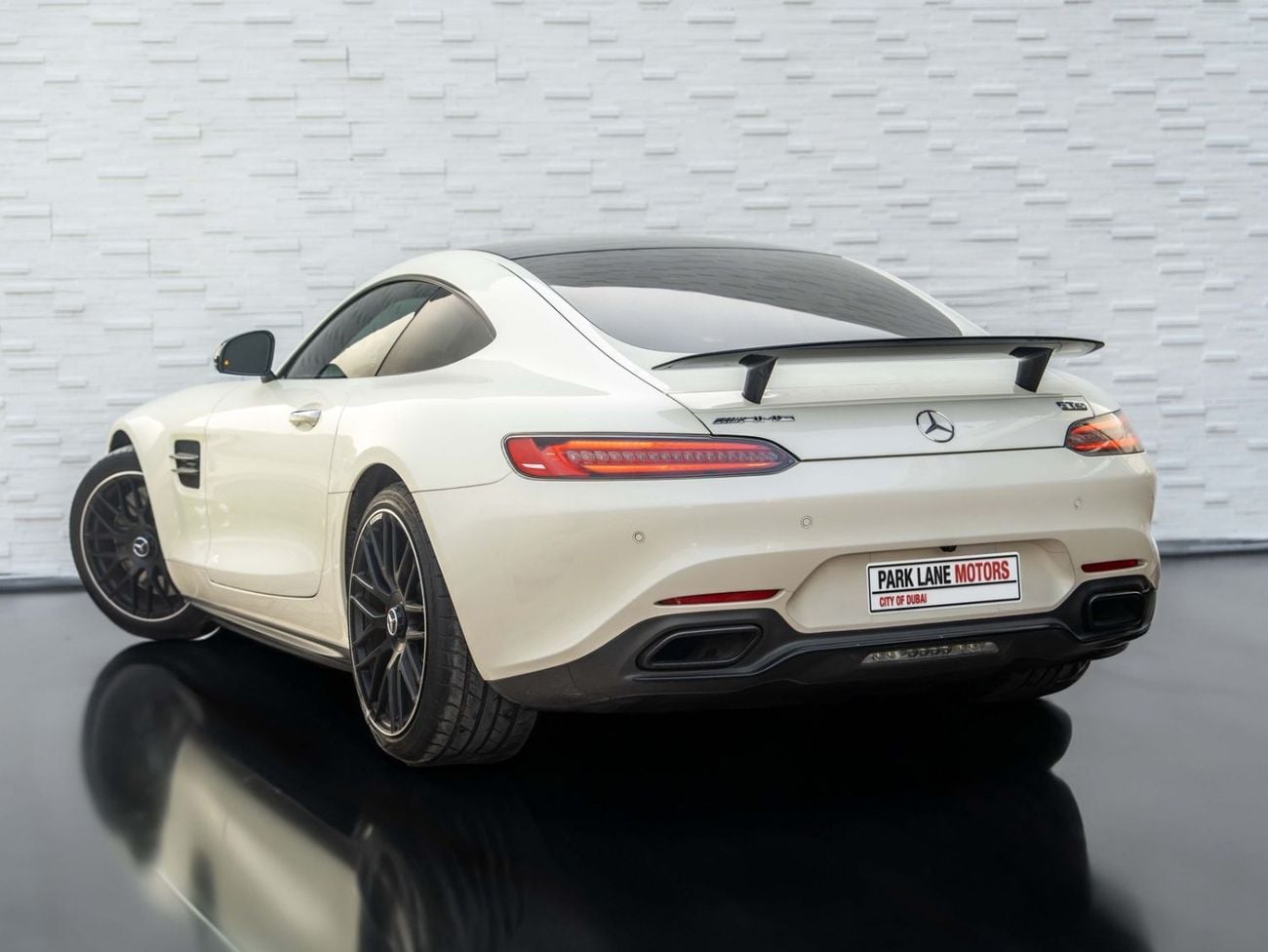 Mercedes Benz AMG GT