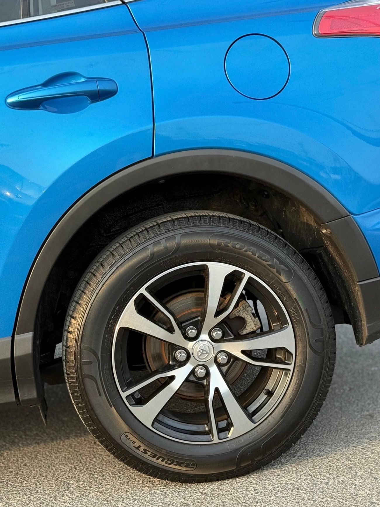 تويوتا راف ٤ 