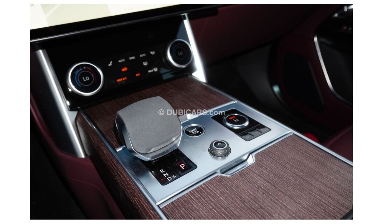 Land Rover Range Rover 2023 Range Rover HSE P530 4.4L TT V8