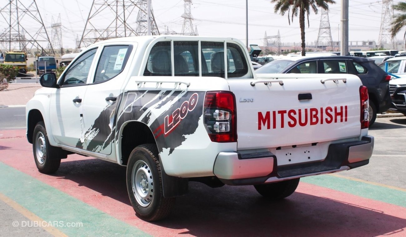 Mitsubishi L200 Basic Mitsubishi L200 Basic 2.4 Diesel A/T  White 2022 Double cabin