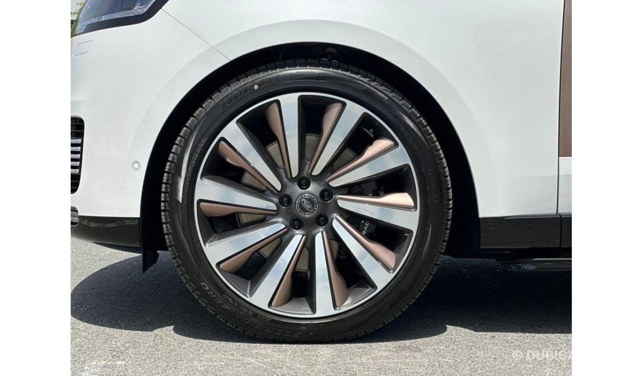 Land Rover Range Rover GCC SPEC UNDER WARRANTY AND SERVICE