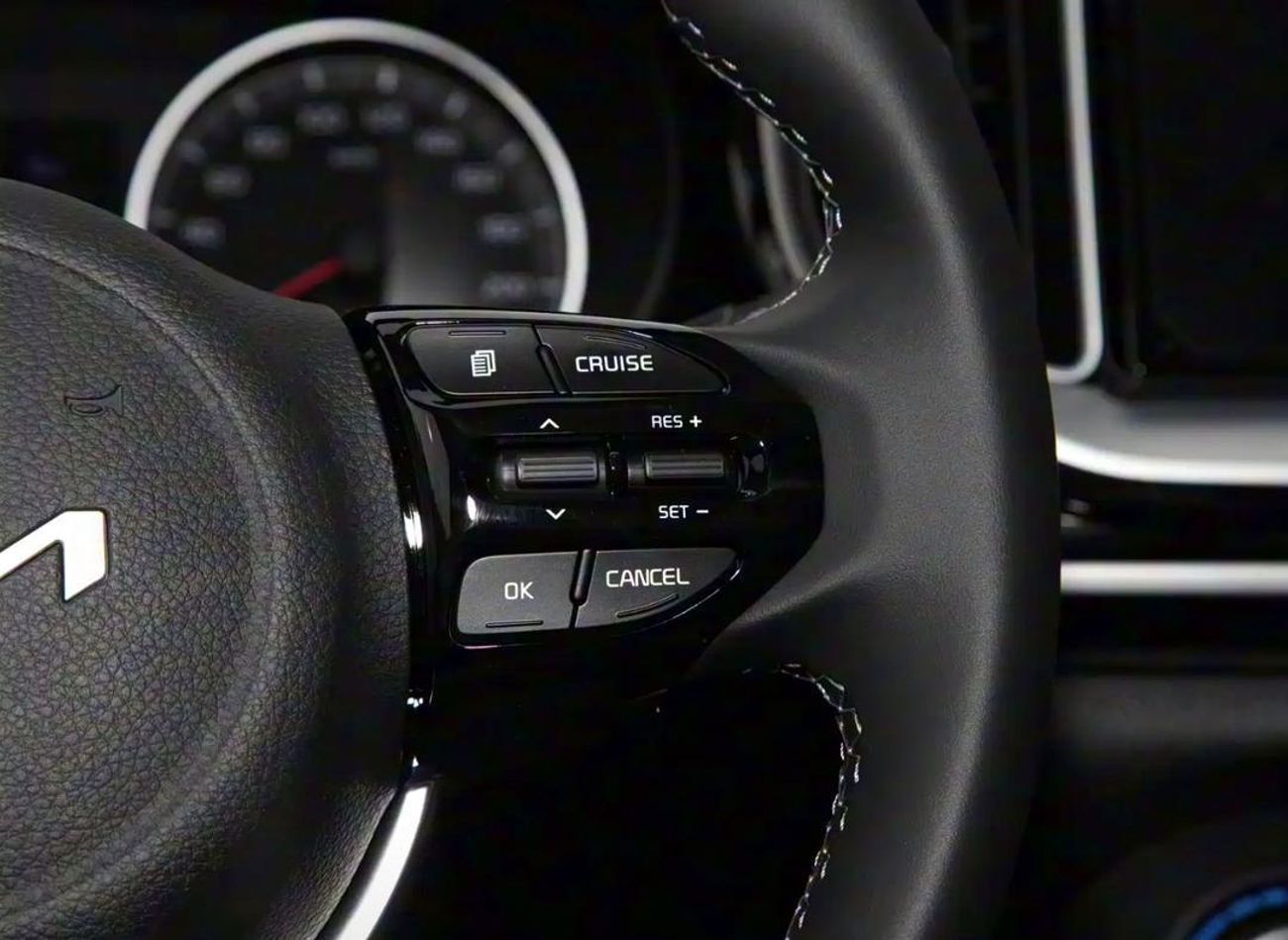 Kia KX1 KIA KX1 DUAL TONE 1.4L V4 PETROL CVT WITH SUNROOF.