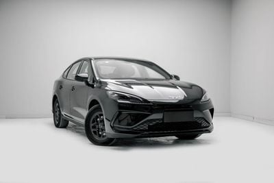 بي واي دي سيل 05 DM-i ID Luxury 1.5L - Black Inside Grey | Export Only