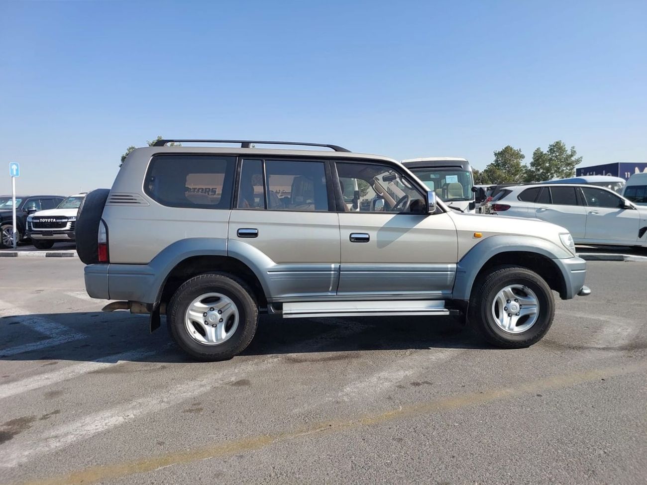 تويوتا لاند كروزر (RAMADAN OFFER) TOYOTA LAND CRUISER PRADO SUV RHD 2000 MODEL 3.0 L DIESEL AUTOMATIC(PM06891)