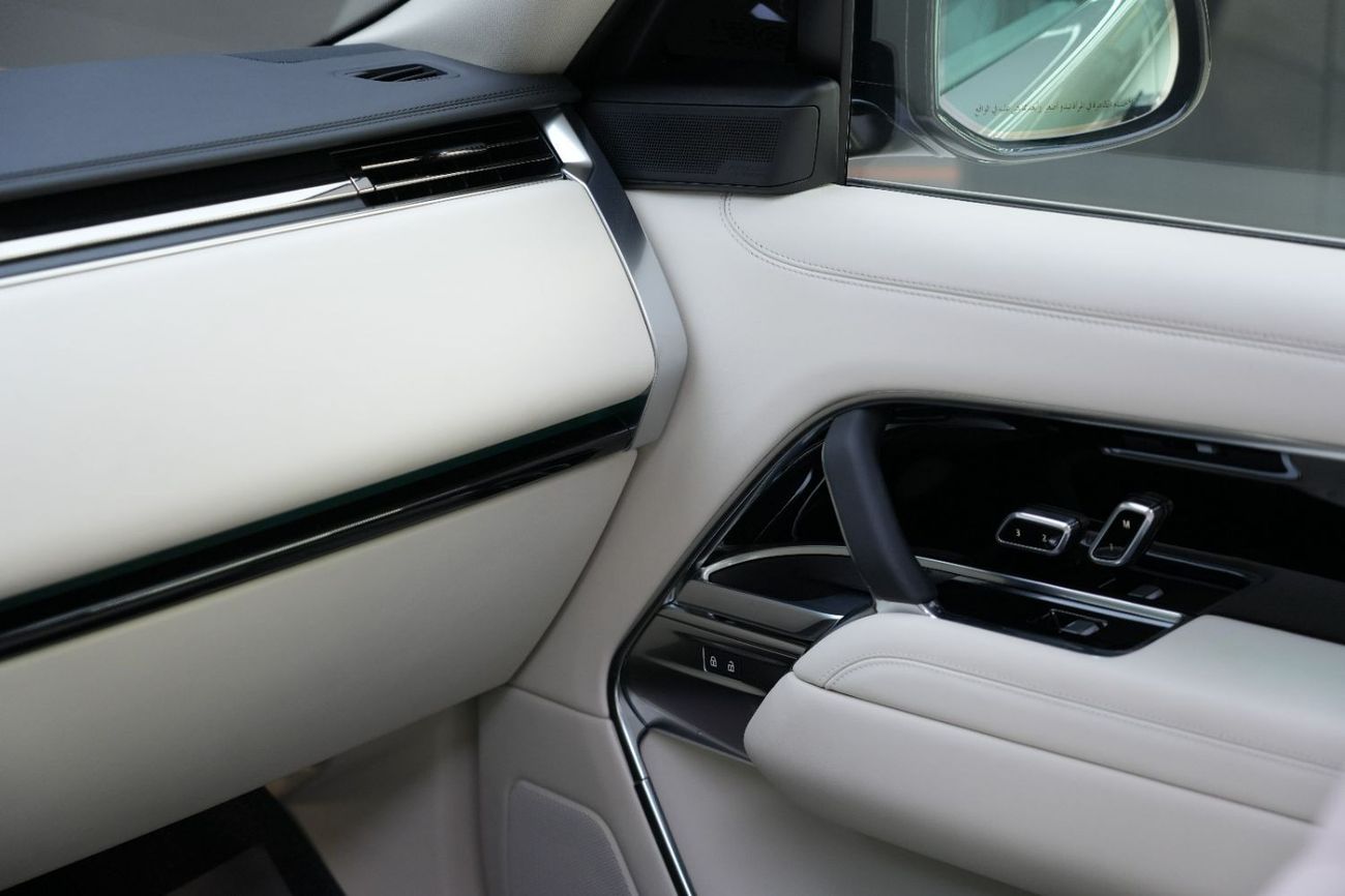 Land Rover Range Rover Range Rover HSE | 2024 GCC 770 km | Agency Warranty | 22 Inch Rims | Panoramic | 360 View