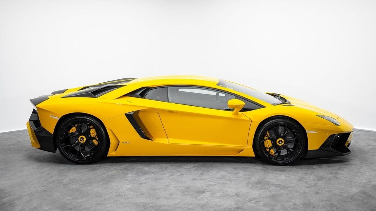 Lamborghini Aventador LP 700-4 - 2014 - GCC Specs